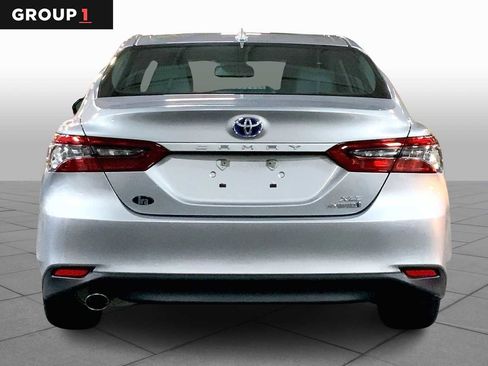 Used 2024 Toyota Camry XLE image 4