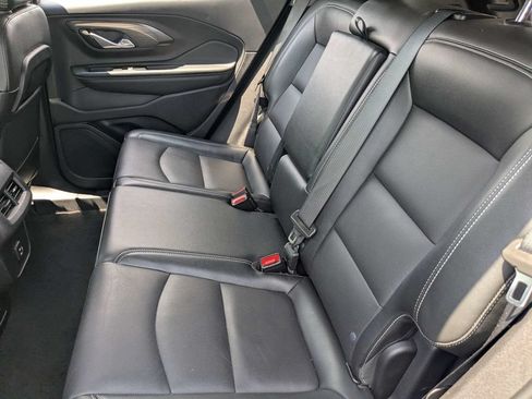 Used 2024 GMC Terrain SLT AWD/4WD image 14
