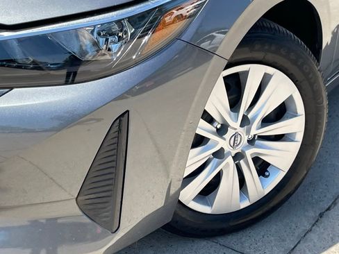 Used 2025 Nissan Sentra S FWD image 8