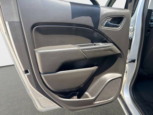 Used 2018 Chevrolet Colorado LT RWD image 10
