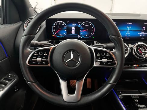 Used 2023 Mercedes-Benz GLA 250 4MATIC image 23