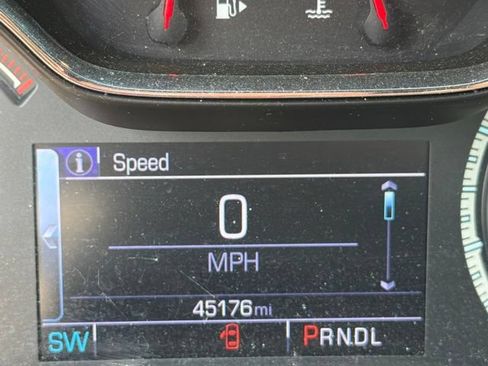 Used 2017 Chevrolet Cruze LT w/ Sun And Sound Package FWD image 33