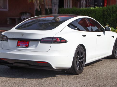 Used 2022 Tesla Model S AWD/4WD image 10