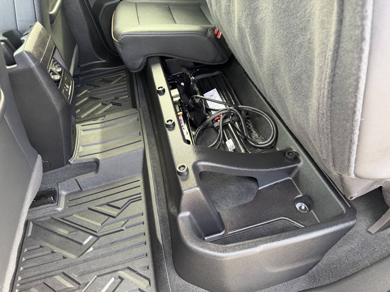 Used 2024 GMC Canyon AT4 w/ AT4 Premium Package AWD/4WD image 23