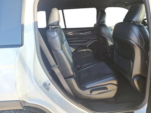 Used 2022 Jeep Grand Cherokee L Laredo AWD/4WD image 28
