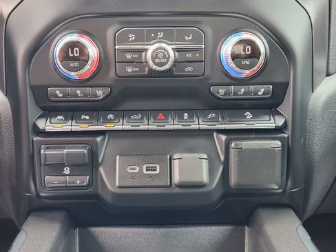 Certified 2020 GMC Sierra 1500 AT4 w/ Driver Alert Package II AWD/4WD image 19