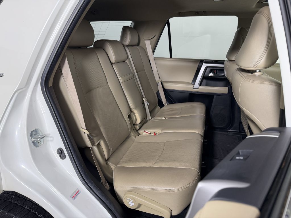 Used 2018 Toyota 4Runner Limited AWD/4WD image 20