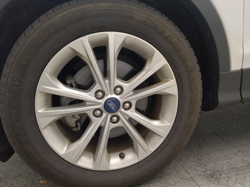 Used 2019 Ford Escape SE image 31