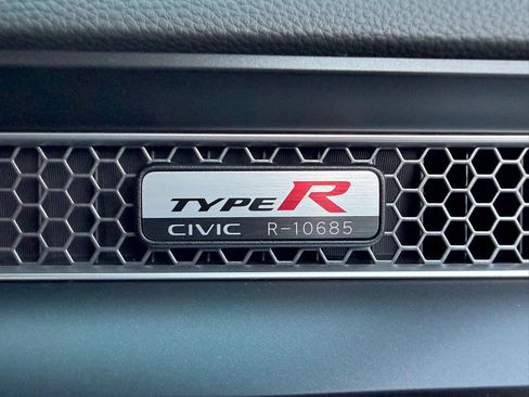 Used 2023 Honda Civic Type R image 52