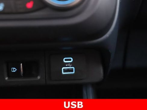 Used 2022 Ford Maverick Lariat w/ Lariat Luxury Package FWD image 24