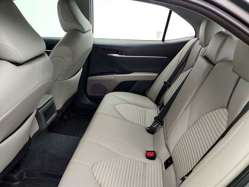 Used 2023 Toyota Camry SE w/ Cold Weather Package AWD/4WD image 20