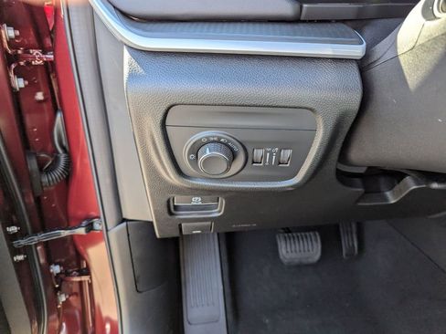 New 2025 Jeep Grand Cherokee Altitude AWD/4WD image 20