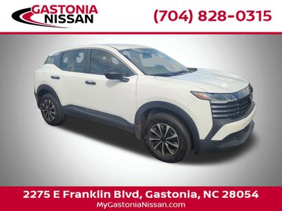 Used 2025 Nissan Kicks S w/ Charging Package