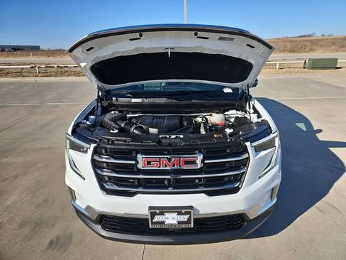 Used 2024 GMC Acadia Elevation AWD/4WD image 30