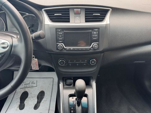Used 2018 Nissan Sentra S FWD image 8