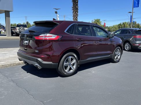 Used 2019 Ford Edge SEL w/ Equipment Group 201A AWD/4WD image 3