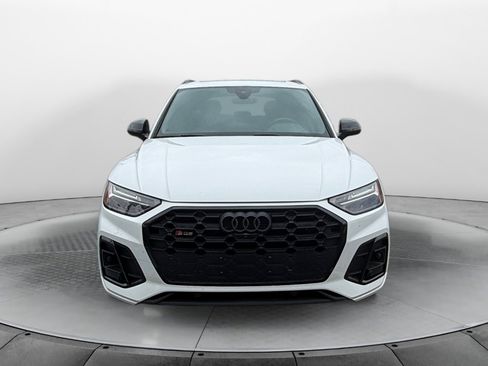 Used 2021 Audi SQ5 Premium Plus w/ Premium Plus Package AWD/4WD image 2