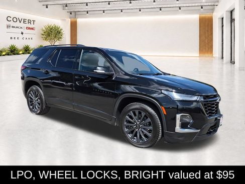 Used 2022 Chevrolet Traverse RS FWD image 1
