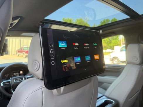 Used 2025 GMC Yukon Elevation w/ Elevation Premium Package image 23