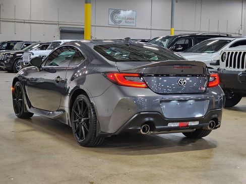Used 2025 Toyota GR86 Premium RWD image 11