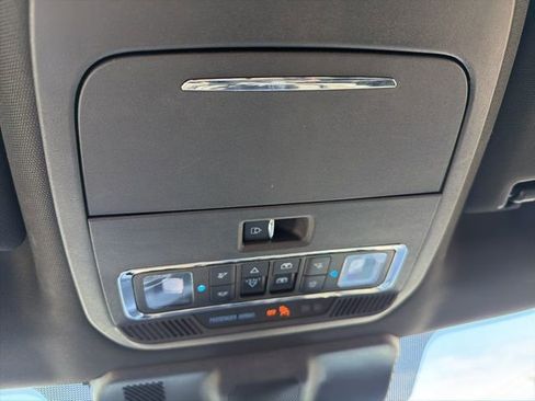 Used 2022 Ford F150 Platinum w/ Equipment Group 701A High AWD/4WD image 22