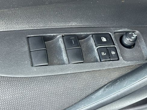 Used 2023 Toyota Corolla LE image 11