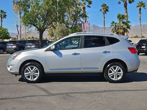 Used 2013 Nissan Rogue SV w/ Premium Pkg FWD image 15