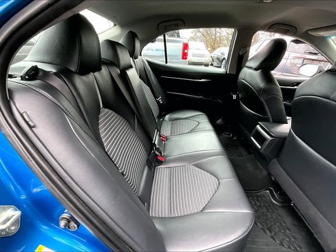 Certified 2018 Toyota Camry SE w/ Protection Package (Q2) image 17