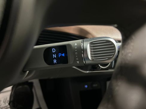 Used 2024 Hyundai Ioniq 5 Limited image 18