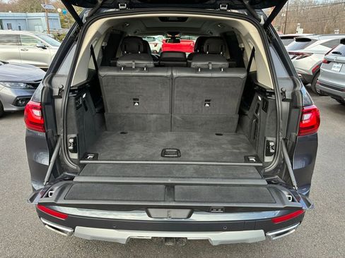 Used 2021 BMW X7 xDrive40i w/ Premium Package image 12