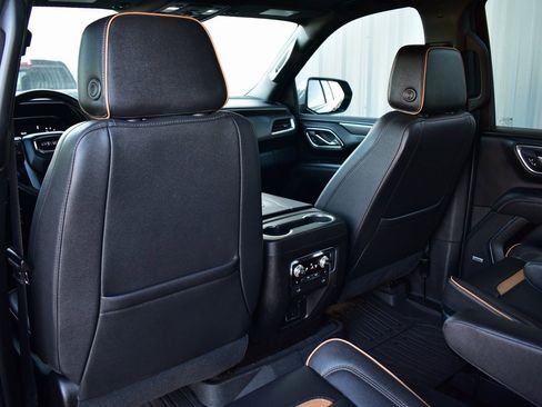 Used 2023 GMC Yukon XL AT4 w/ AT4 Premium Plus Package image 25