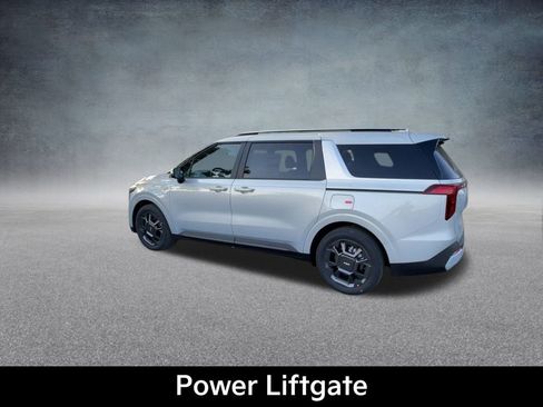 New 2026 Kia Carnival EX image 17