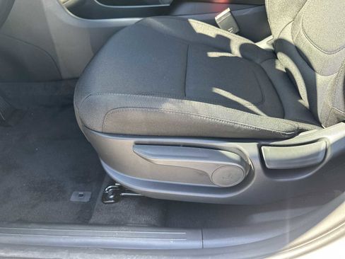 New 2026 Hyundai Tucson Blue SE image 25