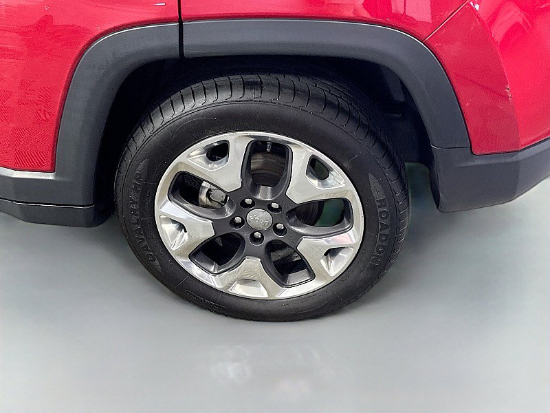 Used 2019 Jeep Compass Limited FWD image 29
