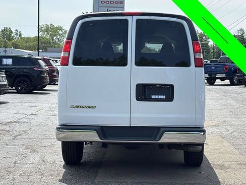 Used 2020 Chevrolet Express 2500 LT w/ LT Preferred Equipment Group RWD image 35