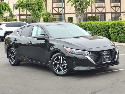 Used 2024 Nissan Sentra SV w/ All-Weather Package image 2