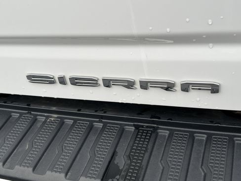 Used 2021 GMC Sierra 3500 Denali w/ Denali Ultimate Package image 9