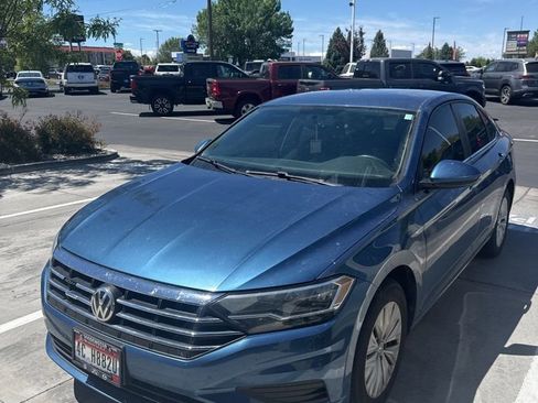 Used 2020 Volkswagen Jetta S w/ Driver Assistance Package FWD image 3