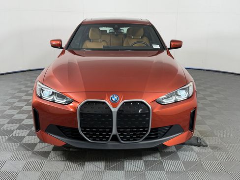 Used 2023 BMW i4 eDrive40 image 6