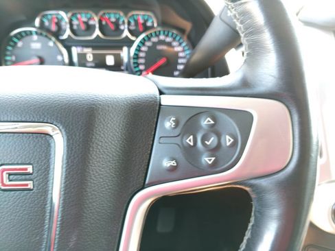 Used 2017 GMC Yukon SLT AWD/4WD image 31