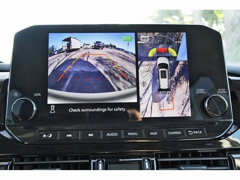 Certified 2023 Nissan Pathfinder Platinum image 23