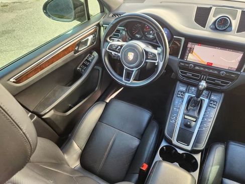 Used 2019 Porsche Macan AWD/4WD image 11