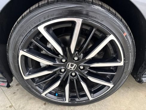 Certified 2023 Honda Accord Touring image 14