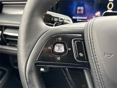 Certified 2025 Lincoln Aviator AWD image 31