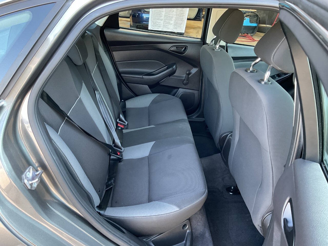 Used 2012 Ford Focus S FWD image 30