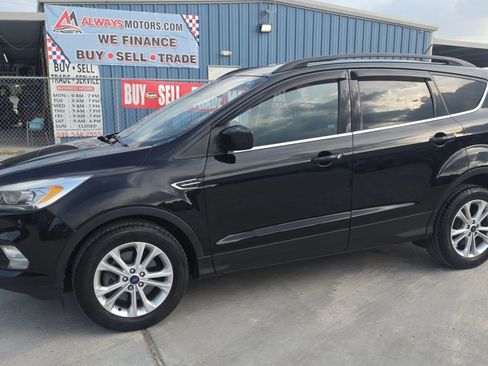 Used 2018 Ford Escape SEL w/ Canadian Touring Package AWD/4WD image 1
