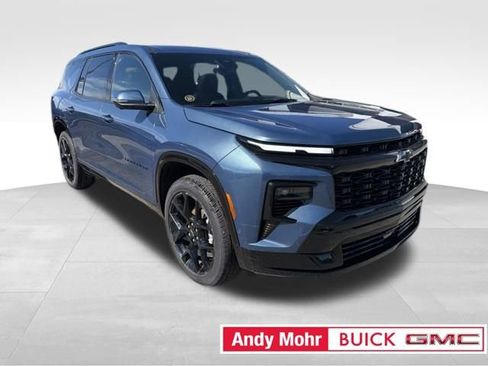 Used 2024 Chevrolet Traverse RS AWD/4WD image 3