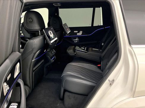 New 2026 Mercedes-Benz Maybach GLS 600 4MATIC image 18