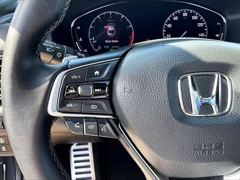 Used 2018 Honda Accord Sport image 23