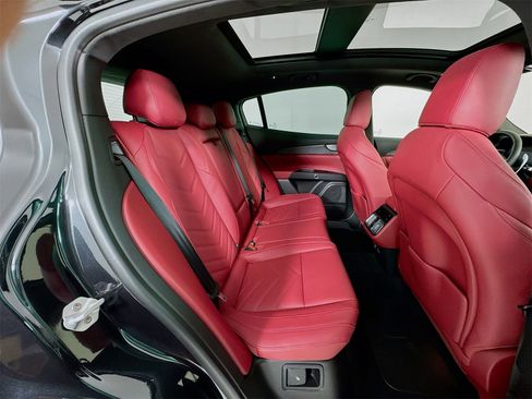 New 2025 Maserati Grecale Modena image 28